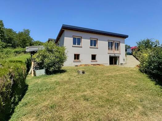 Maison à vendre 399 000 € 6 pièces 4 chambres 149 m² 719 m² de terrain Centre-Stade Chambéry 73000