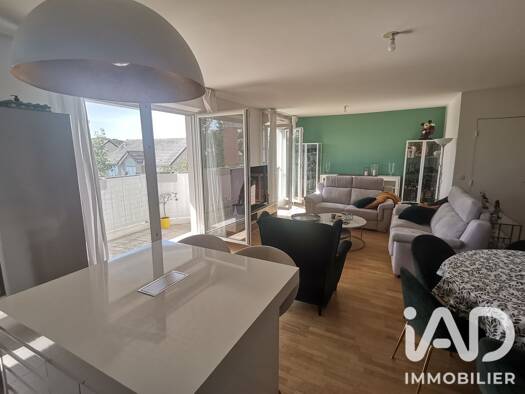 Appartement à vendre 380 000 € 4 pièces 2 chambres 83 m² Étage 2/3 Moulin Vert Vitry-sur-Seine 94400