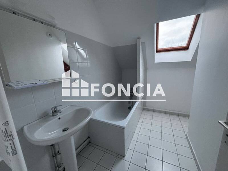 Maison à louer, 52m², OSNY