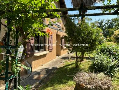 Villa à vendre 229 000 € 8 pièces 4 chambres 180 m² 5 498 m² de terrain Bouzon-Gellenave 32290