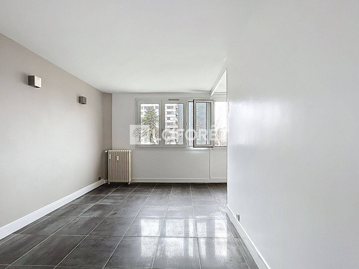 Maison à louer, 35m², COURBEVOIE