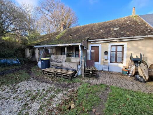 Maison à vendre 90 000 € 3 pièces 2 chambres 49 m² 352 m² de terrain Montbizot 72380