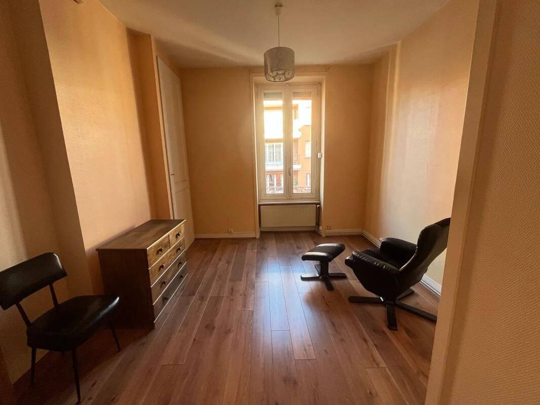 Appartement 2 pièces de 42 m² à Villeurbanne — 7
