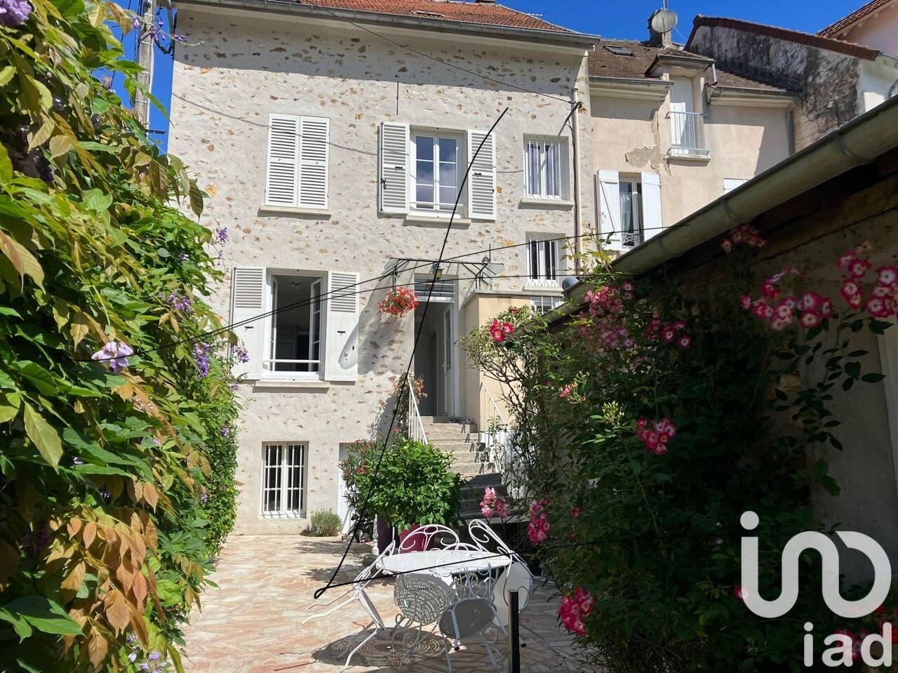 Maison à vendre, 155m², VILLENEUVE SUR BELLOT