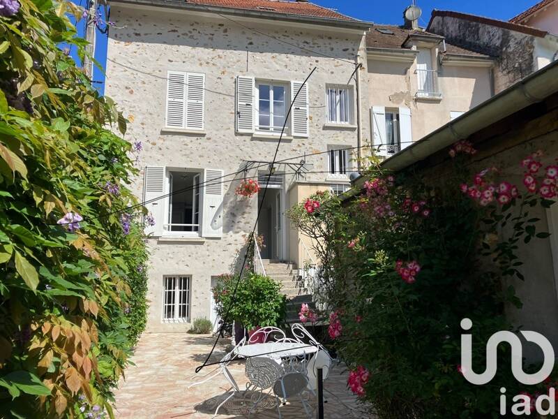 Maison à vendre, 155m², VILLENEUVE SUR BELLOT