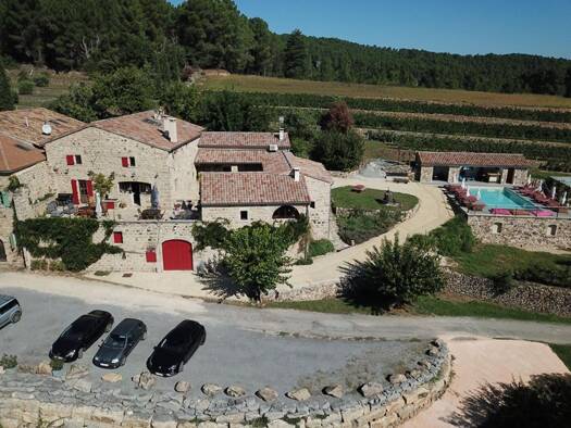 Maison à vendre 1 050 000 € 9 pièces 8 chambres 474 m² 16 667 m² de terrain Vernon 07260