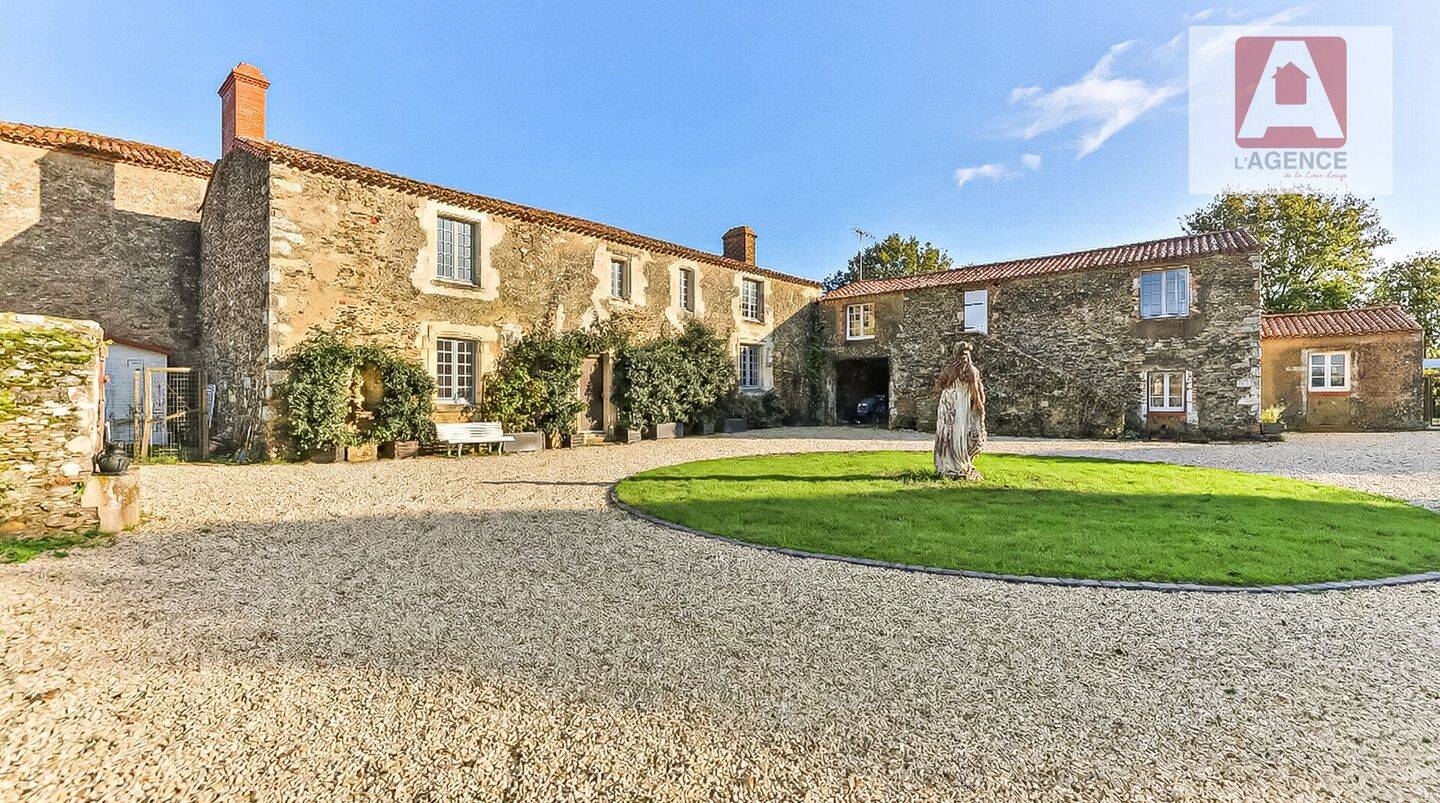 Maison à vendre, 373m², LE FENOUILLER