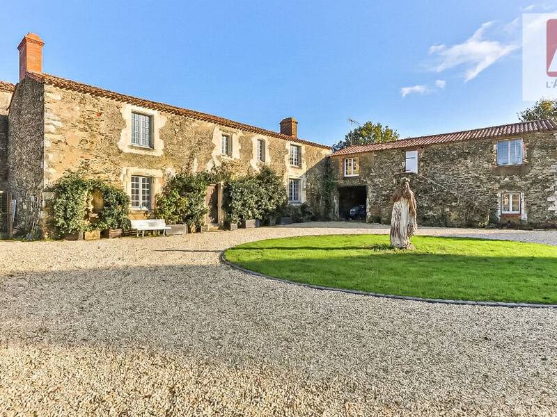 Maison à vendre, 373m², LE FENOUILLER