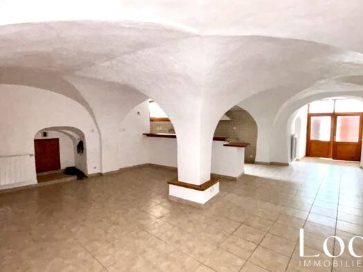 Appartement à vendre 139 000 € 2 pièces 1 chambre 77 m² RDC/3 Puy-Saint-André 05100
