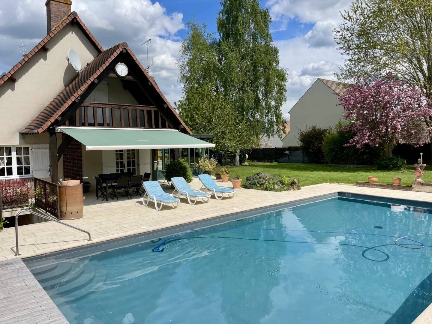 Maison à vendre, 213m², HOUDAN