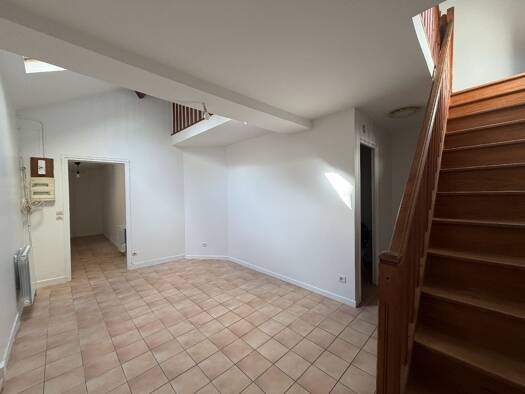 Duplex à louer 727 € 2 pièces 1 chambre 30 m² 1er étage L'Isle-Adam 95290