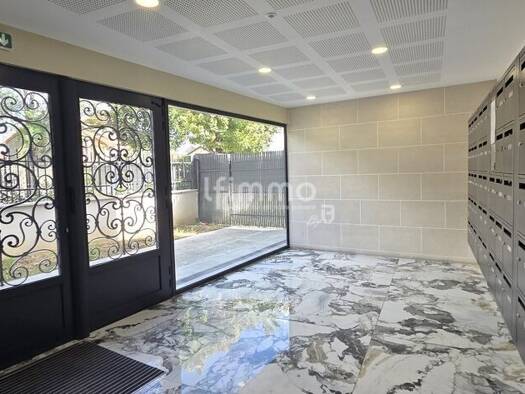 Appartement à vendre 310 000 € 4 pièces 3 chambres 77 m² RDC Bois Saint Martin-Yvris-Richardets-Monfort Noisy-le-Grand 93160