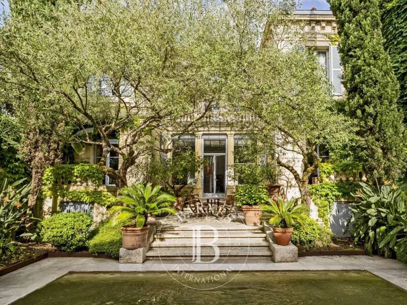 Maison à vendre, 257m², BORDEAUX