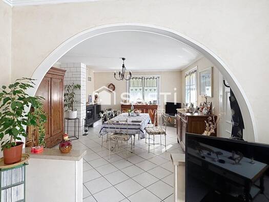 Maison à vendre 250 000 € 5 pièces 3 chambres 118 m² 1 858 m² de terrain Francueil 37150