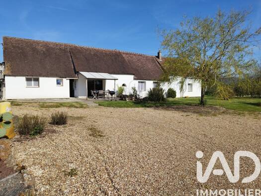 Maison à vendre 255 600 € 6 pièces 4 chambres 146 m² 2 700 m² de terrain Danzé 41160