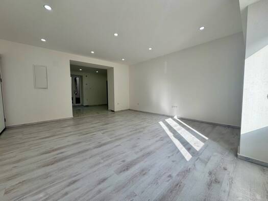 Appartement à vendre 116 000 € 3 pièces 2 chambres 71 m² RDC/2 Freyming-Merlebach 57800