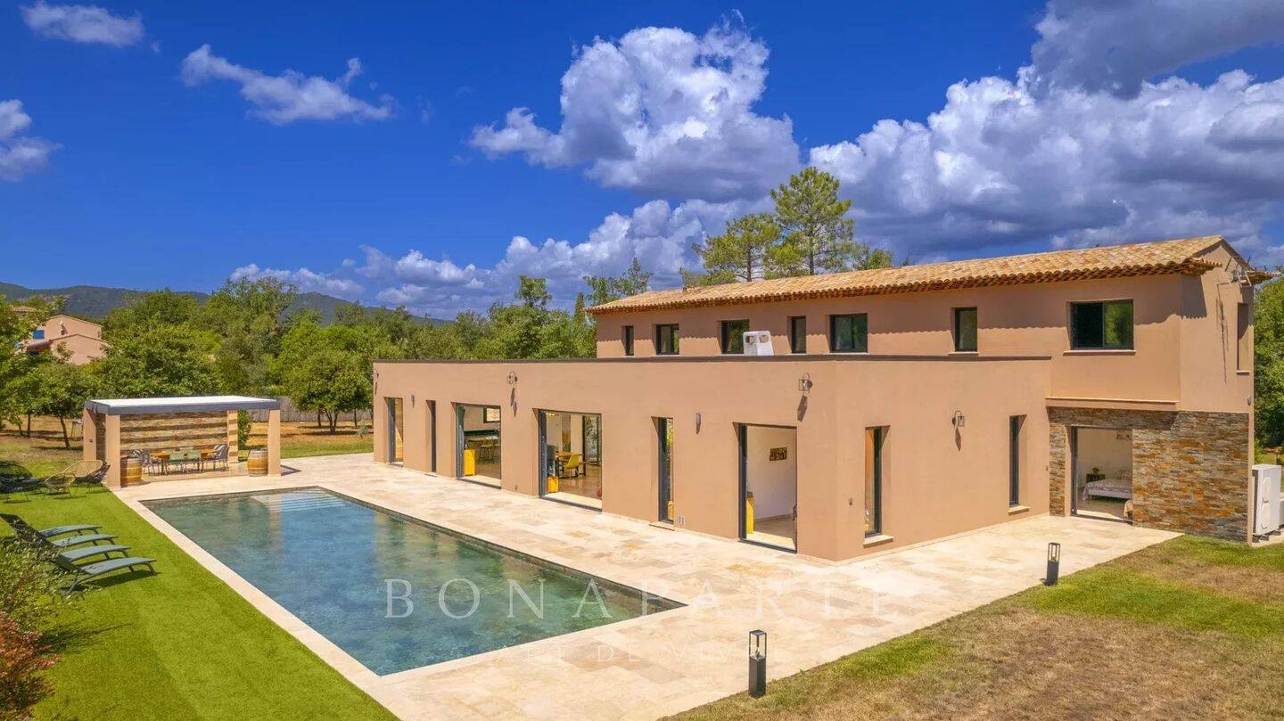 Maison à vendre, 290m², BAGNOLS EN FORET