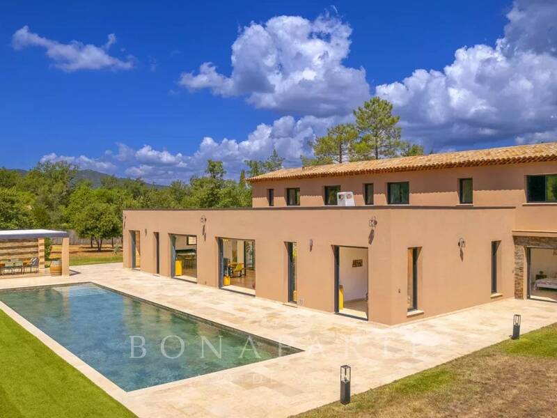 Maison à vendre, 290m², BAGNOLS EN FORET