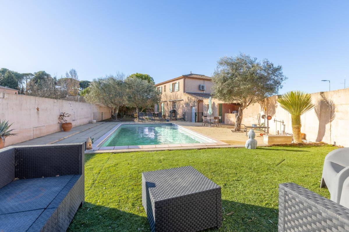 Maison à vendre, 203m², MONTBAZIN