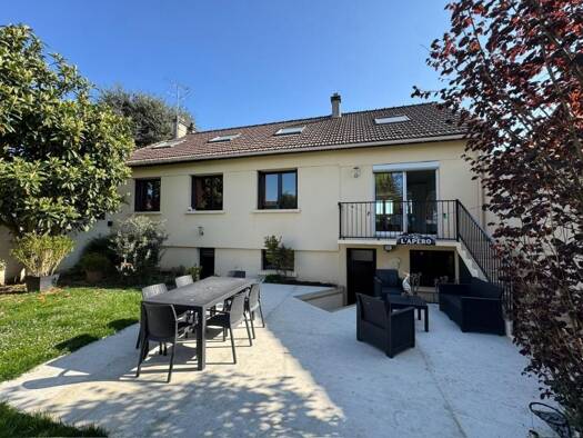 Maison à vendre 530 000 € 7 pièces 5 chambres 139,3 m² 530 m² de terrain Chantereine-La Fontaine-Arcades-Castermant Chelles 77500