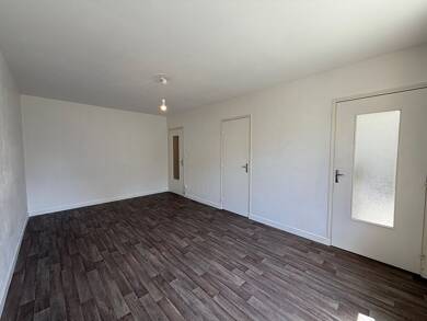 Appartement à louer 535 € 1 pièce 32 m² Étage 1/10 Alouette Joue les Tours 37300