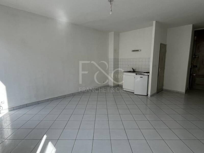 Maison à louer, 29m², LYON 3E