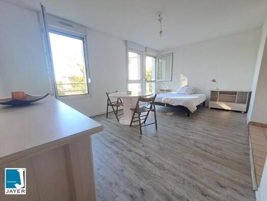 Studio à louer 450 € 1 pièce 30 m² Étage 3/4 Garibaldi Chalon-sur-Saône 71100
