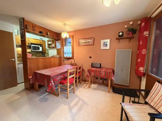 Appartement à vendre 300 000 € 4 pièces 3 chambres 54 m² Étage 1/2 Centre-Village Pralognan-la-Vanoise 73710