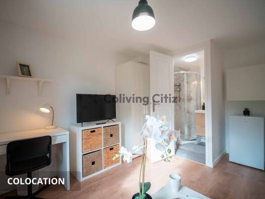 Colocation à louer 650 € 12 pièces 2 chambres 140 m² RDC/2 Vieil Orly-Centre Ville Orly 94310