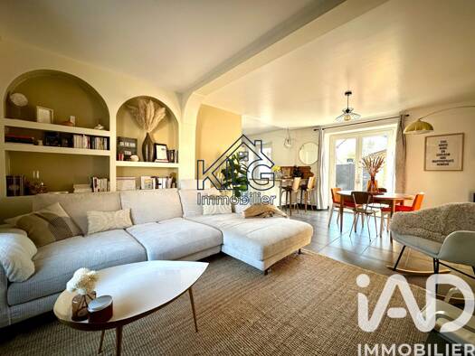 Maison à vendre 259 900 € 5 pièces 3 chambres 122 m² 143 m² de terrain Jouy 28300