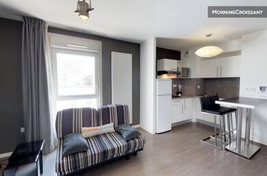 Appartement à louer 811 € 2 pièces 1 chambre 43 m² disponible à partir du 31/07/2025 Nord-Sillon-Thébaudières Saint-Herblain 44800