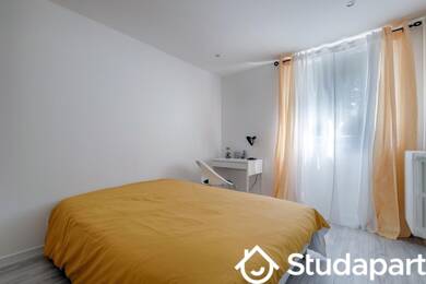 Appartement à louer 600 € 1 pièce 4 chambres 11 m² RDC Van Gogh-Gambetta Savigny-sur-Orge 91600