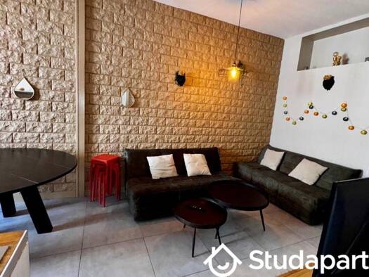 Colocation à louer 495 € 1 pièce 1 chambre 10 m² 2ème étage Centre Croix 59170