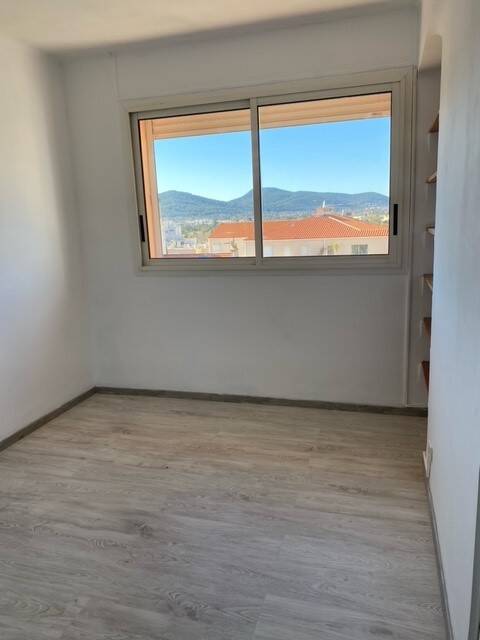 Maison à louer, 60m², HYERES