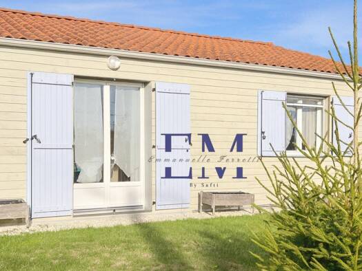 Maison de plain-pied à vendre 177 900 € 3 pièces 2 chambres 63 m² 420 m² de terrain Saint-Hilaire-la-Forêt 85440