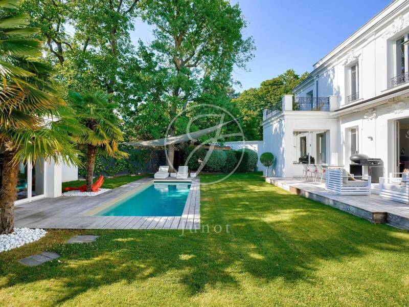 Maison à vendre, 405m², LE VESINET