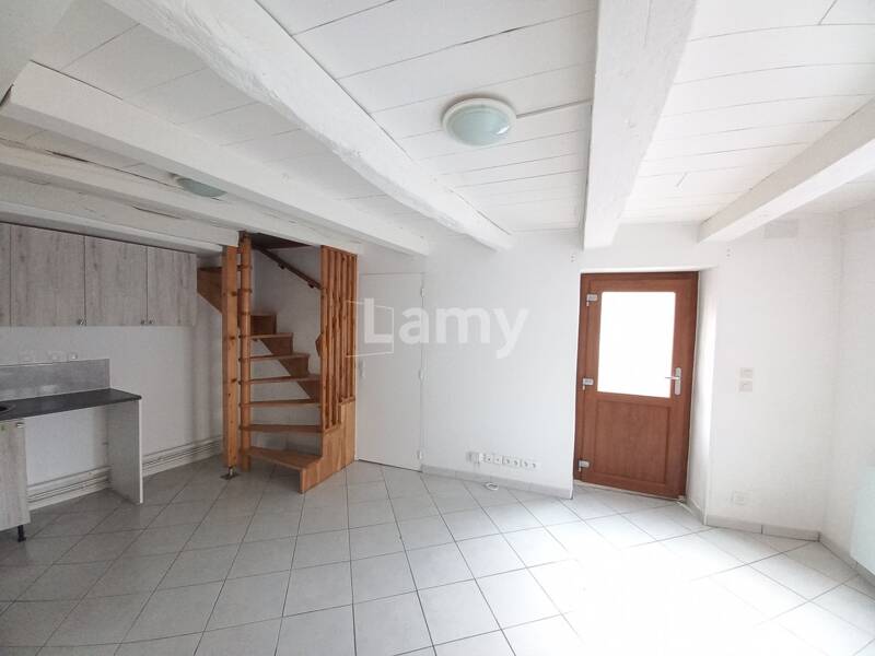 Maison à louer, 47m², BELLEY