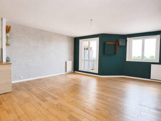 Appartement à vendre 344 000 € 4 pièces 3 chambres 83 m² Étage 5/8 Bel Air-Grands Pêchers-Renan Montreuil 93100