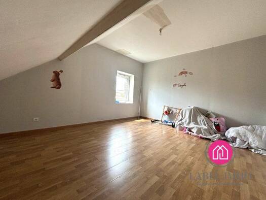 Immeuble à vendre 168 000 € 150 m² Centre Raismes 59590