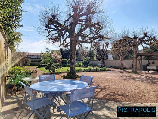 Maison à vendre 325 000 € 6 pièces 4 chambres 178 m² 874 m² de terrain Marcigny 71110