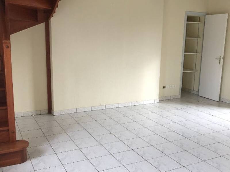 Maison à louer, 66m², TRIBEHOU