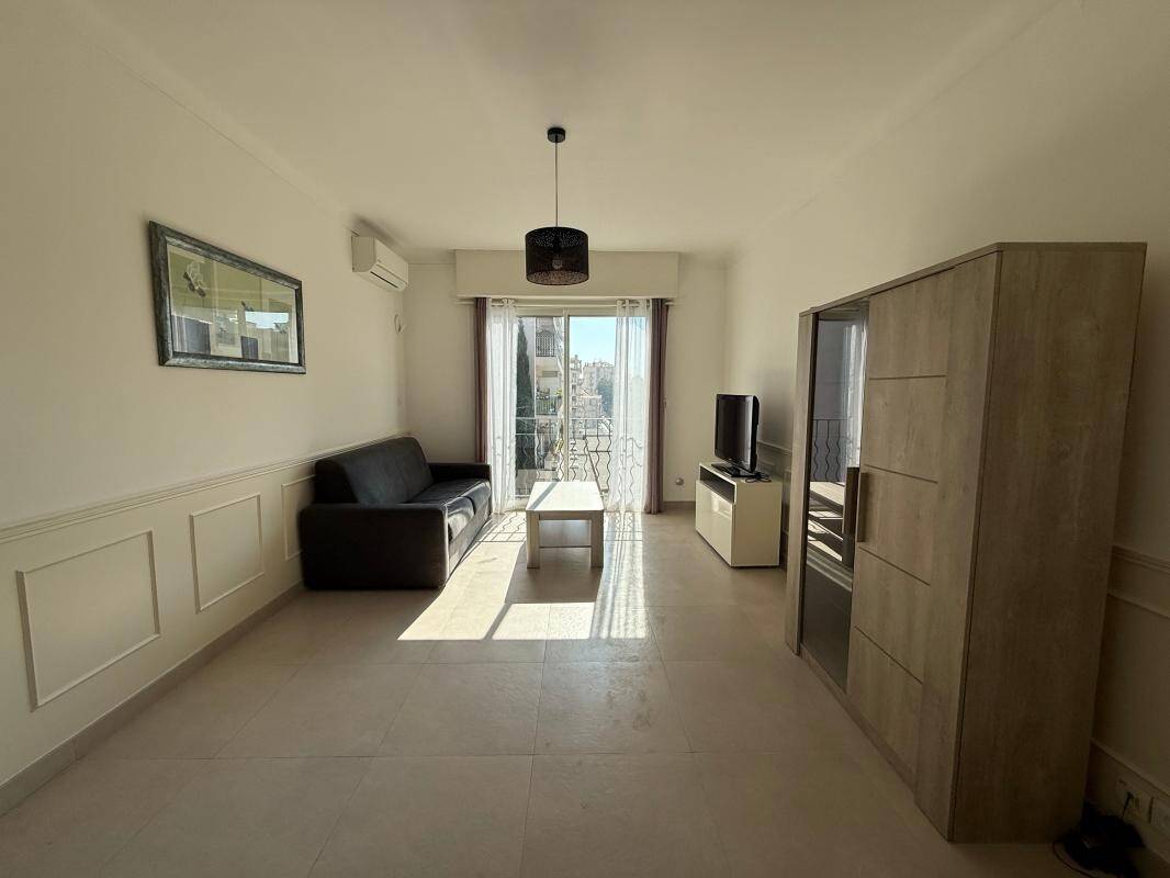 Maison à louer, 47m², CANNES