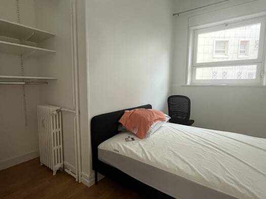 Colocation à louer 450 € 1 pièce 15 m² RDC Orléans 45000