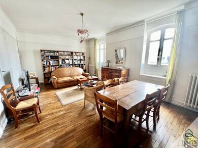 Appartement à vendre 264 000 € 5 pièces 4 chambres 133 m² 1er étage Poitiers 86000