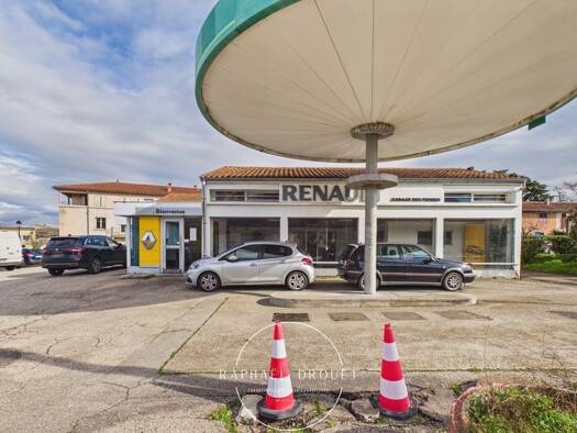 Garage / Station-Service à vendre Fonds de commerce 242 000 € 4 pièces 251 m² de surface de vente Ternay 69360