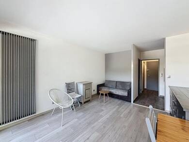 Appartement à louer 810 € 1 pièce 27 m² 1er étage Les Terreaux Vernaz Gaillard 74240