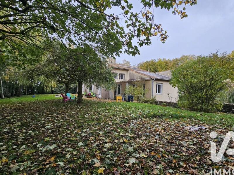 Maison à vendre, 203m², VILLEFAGNAN
