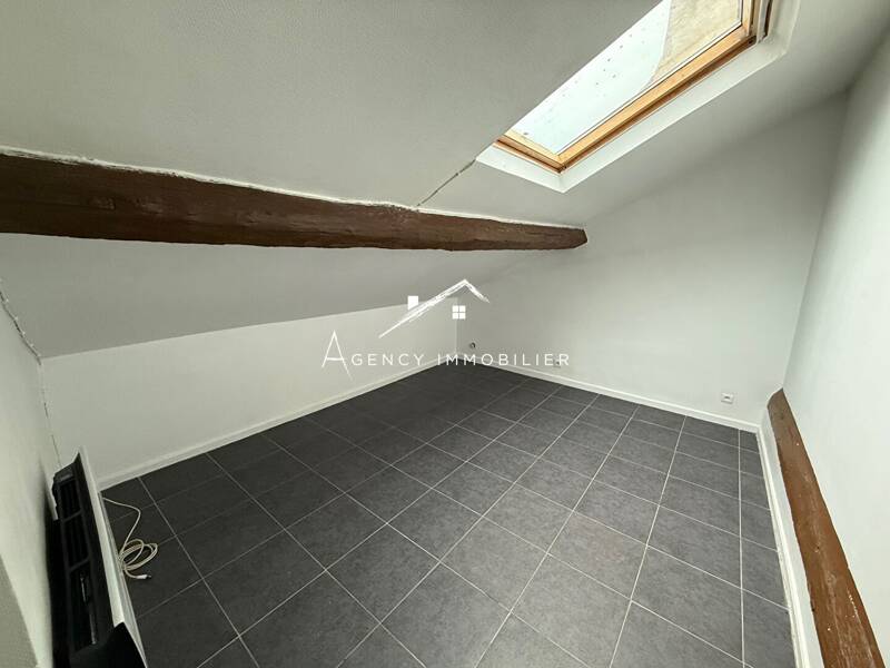 Maison à louer, 11m², CHAMPS SUR MARNE