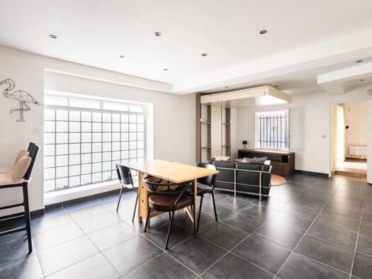 Loft à vendre 279 000 € 2 pièces 1 chambre 63 m² RDC/2 Périer Marseille 8ème arrondissement 13008