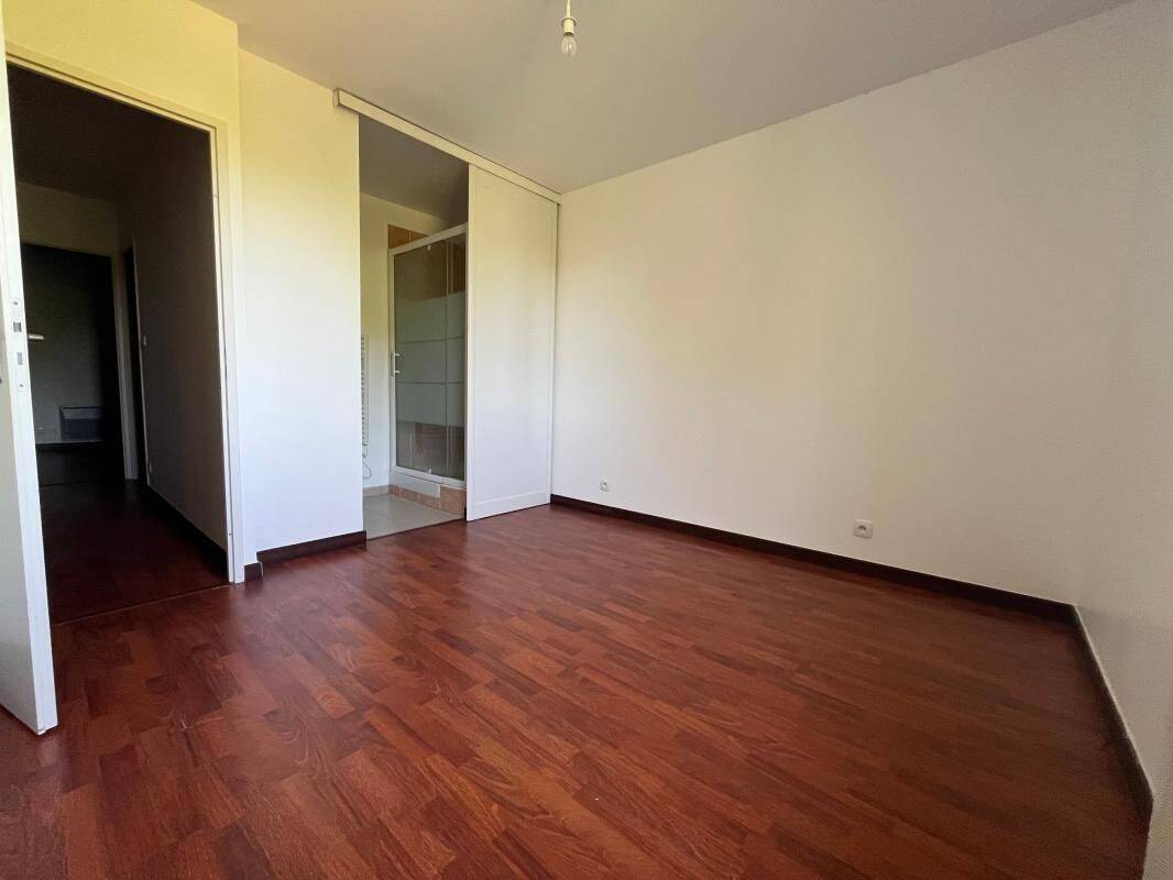 ?? À louer – Spacieuse maison T5 familiale avec jardin et garage — 8